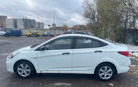 Hyundai Solaris II рестайлинг, 2013 год, 680 000 рублей, 2 фотография