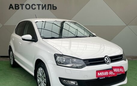 Volkswagen Polo VI (EU Market), 2014 год, 895 000 рублей, 3 фотография