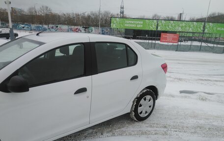 Renault Logan II, 2016 год, 549 000 рублей, 2 фотография