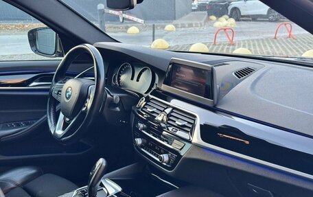 BMW 5 серия, 2018 год, 3 329 000 рублей, 17 фотография