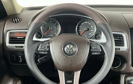 Volkswagen Touareg III, 2011 год, 2 099 000 рублей, 15 фотография