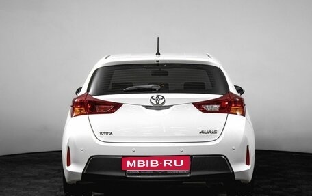 Toyota Auris II, 2013 год, 1 300 000 рублей, 6 фотография