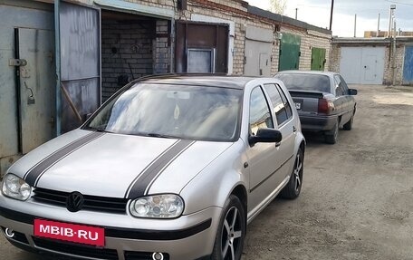 Volkswagen Golf IV, 2000 год, 450 000 рублей, 1 фотография