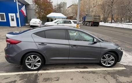 Hyundai Elantra VI рестайлинг, 2017 год, 1 950 000 рублей, 3 фотография