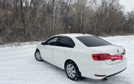 Volkswagen Jetta VI, 2011 год, 880 000 рублей, 5 фотография