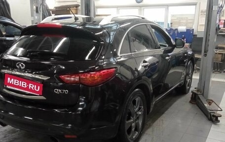 Infiniti QX70, 2013 год, 1 778 000 рублей, 3 фотография