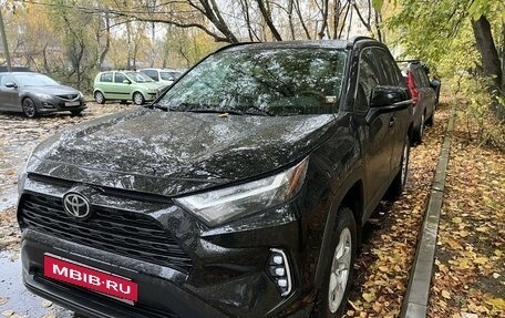 Toyota RAV4, 2023 год, 5 650 000 рублей, 2 фотография