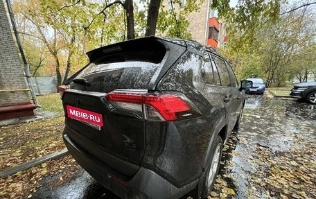 Toyota RAV4, 2023 год, 5 650 000 рублей, 4 фотография