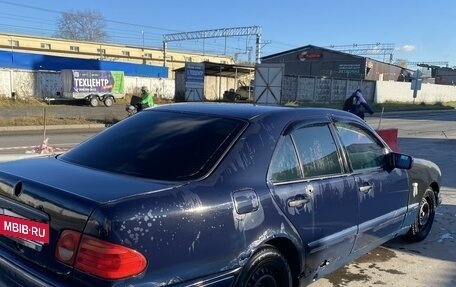 Mercedes-Benz E-Класс, 1999 год, 149 000 рублей, 5 фотография