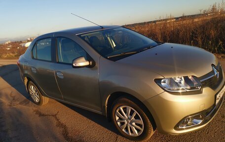 Renault Logan II, 2016 год, 1 000 000 рублей, 14 фотография