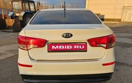 KIA Rio III рестайлинг, 2016 год, 1 100 000 рублей, 4 фотография