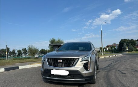 Cadillac XT4 I, 2022 год, 2 700 000 рублей, 3 фотография