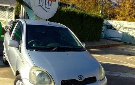 Toyota Vitz, 2000 год, 370 000 рублей, 1 фотография