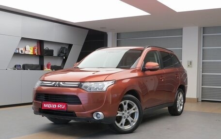 Mitsubishi Outlander III рестайлинг 3, 2012 год, 1 790 000 рублей, 1 фотография