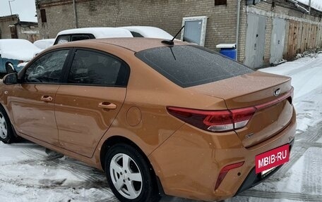 KIA Rio IV, 2018 год, 1 590 000 рублей, 10 фотография