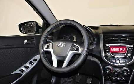 Hyundai Solaris II рестайлинг, 2013 год, 797 000 рублей, 13 фотография