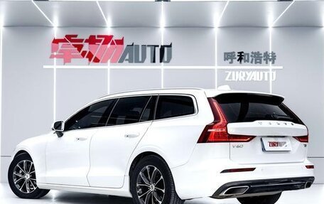 Volvo V60 II, 2020 год, 3 211 000 рублей, 4 фотография