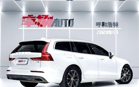 Volvo V60 II, 2020 год, 3 211 000 рублей, 5 фотография