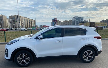 KIA Sportage IV рестайлинг, 2020 год, 2 700 000 рублей, 3 фотография