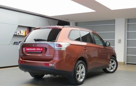 Mitsubishi Outlander III рестайлинг 3, 2012 год, 1 790 000 рублей, 2 фотография