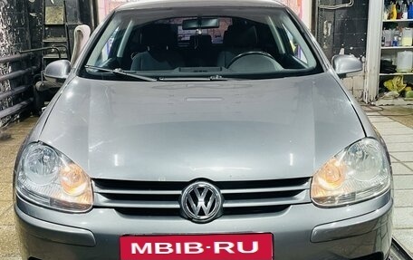 Volkswagen Golf V, 2005 год, 515 000 рублей, 1 фотография