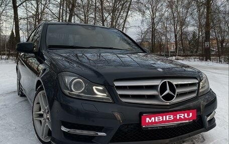 Mercedes-Benz C-Класс, 2012 год, 1 700 000 рублей, 2 фотография