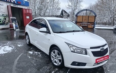 Chevrolet Cruze II, 2011 год, 750 000 рублей, 4 фотография