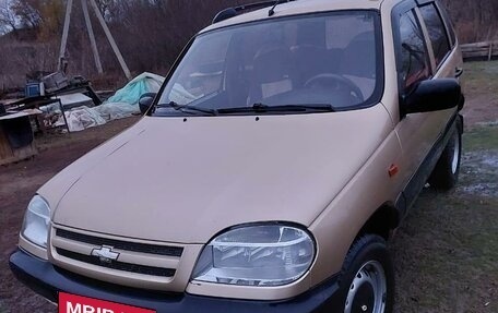 Chevrolet Niva I рестайлинг, 2004 год, 465 000 рублей, 15 фотография