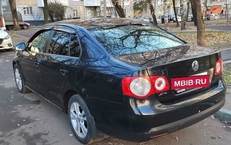 Volkswagen Jetta VI, 2010 год, 580 000 рублей, 6 фотография