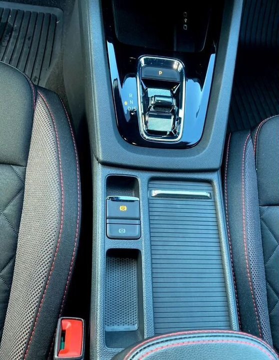 Skoda Octavia RS, 2023 год, 2 350 000 рублей, 22 фотография
