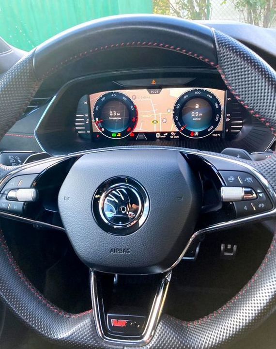 Skoda Octavia RS, 2023 год, 2 350 000 рублей, 32 фотография