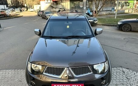 Mitsubishi L200 IV рестайлинг, 2012 год, 1 649 000 рублей, 3 фотография