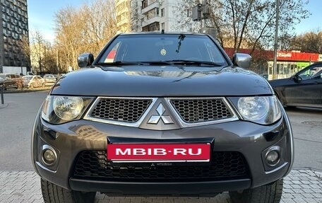 Mitsubishi L200 IV рестайлинг, 2012 год, 1 649 000 рублей, 2 фотография