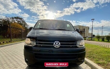 Volkswagen Caravelle T5, 2014 год, 2 800 000 рублей, 8 фотография