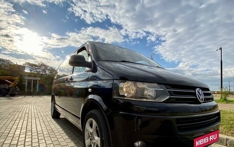 Volkswagen Caravelle T5, 2014 год, 2 800 000 рублей, 1 фотография