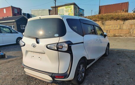 Toyota Sienta II, 2017 год, 1 590 000 рублей, 6 фотография