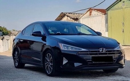 Hyundai Elantra VI рестайлинг, 2019 год, 2 350 000 рублей, 5 фотография