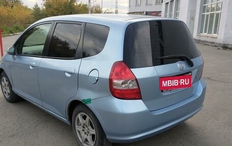 Honda Fit III, 2002 год, 3 фотография