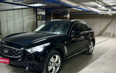 Infiniti FX II, 2010 год, 2 370 000 рублей, 16 фотография