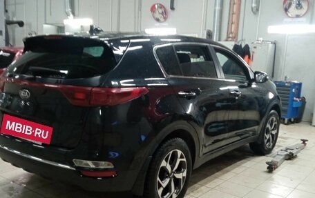 KIA Sportage IV рестайлинг, 2020 год, 2 273 000 рублей, 3 фотография