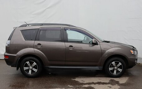 Mitsubishi Outlander III рестайлинг 3, 2011 год, 1 349 000 рублей, 7 фотография