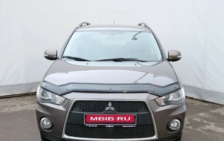 Mitsubishi Outlander III рестайлинг 3, 2011 год, 1 349 000 рублей, 2 фотография