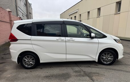 Honda Freed II, 2019 год, 1 850 000 рублей, 8 фотография