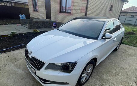 Skoda Superb III рестайлинг, 2015 год, 1 550 000 рублей, 13 фотография