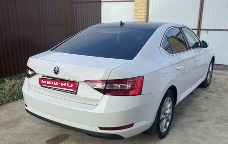 Skoda Superb III рестайлинг, 2015 год, 1 550 000 рублей, 15 фотография