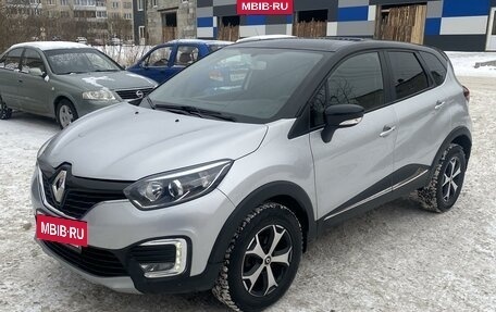 Renault Kaptur I рестайлинг, 2017 год, 1 430 000 рублей, 2 фотография