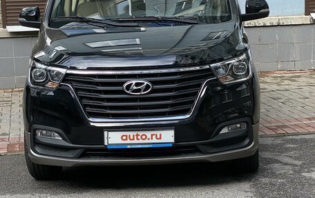 Hyundai H-1 II рестайлинг, 2021 год, 4 499 000 рублей, 3 фотография