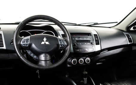 Mitsubishi Outlander III рестайлинг 3, 2007 год, 829 000 рублей, 11 фотография