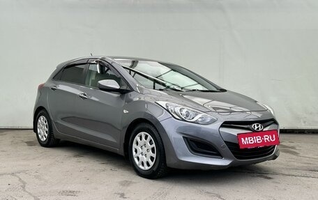 Hyundai i30 II рестайлинг, 2012 год, 980 000 рублей, 2 фотография