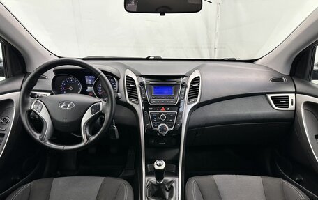 Hyundai i30 II рестайлинг, 2012 год, 980 000 рублей, 15 фотография